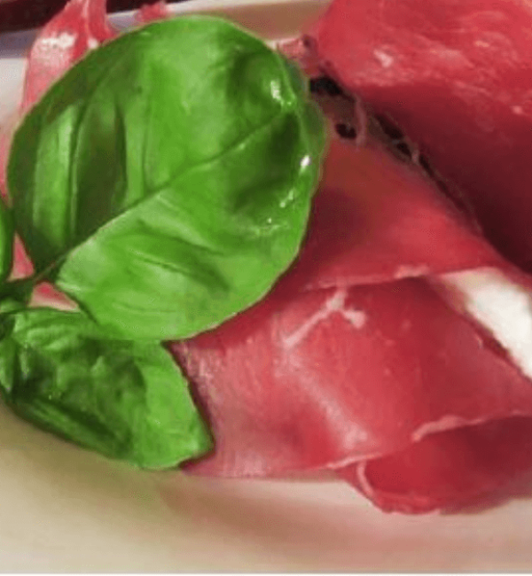 Fagottini di bresaola e mozzarella
